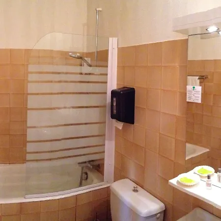 فندق De L'aviation لا بوربول