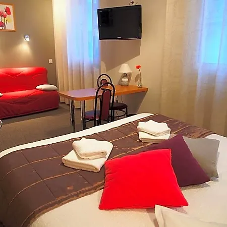 فندق De L'aviation 3*