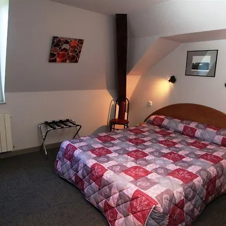 De L'aviation Hotell La Bourboule