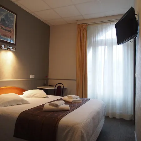 De L'aviation فندق لا بوربول