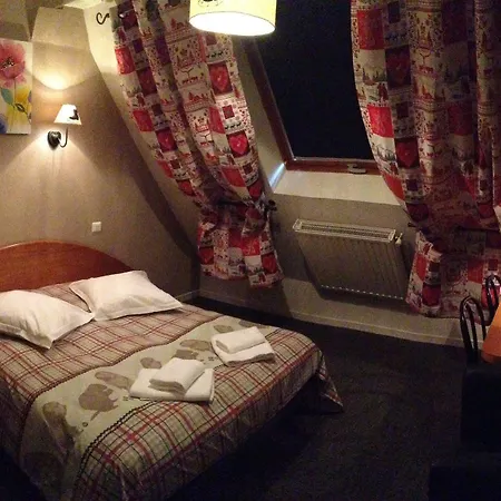 فندق De L'aviation لا بوربول